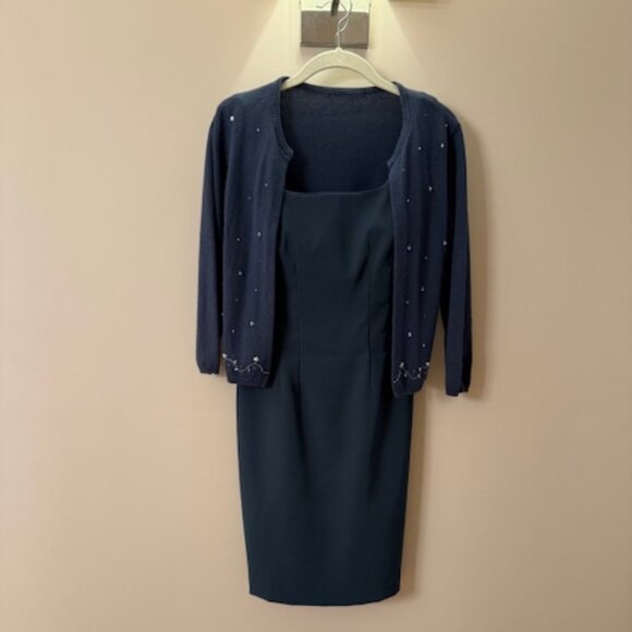 form fitting sheath, cocktail party  dress by Laundry, size 2. deep lapis blue - Picture 1 of 6